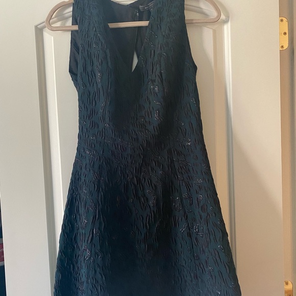 BCBG v neck mini dress - Picture 1 of 2